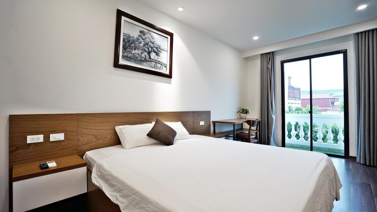 Apartment Cl•charming Studio Apt•balcony/laundry•van Mieu Hanoi
